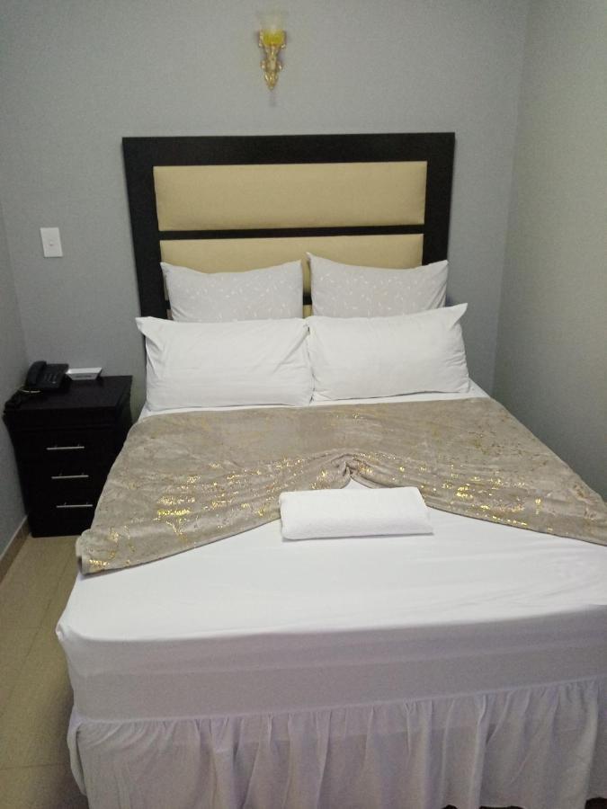 Emirates Garden Lodge บ็อคสเบิร์ก ภายนอก รูปภาพ