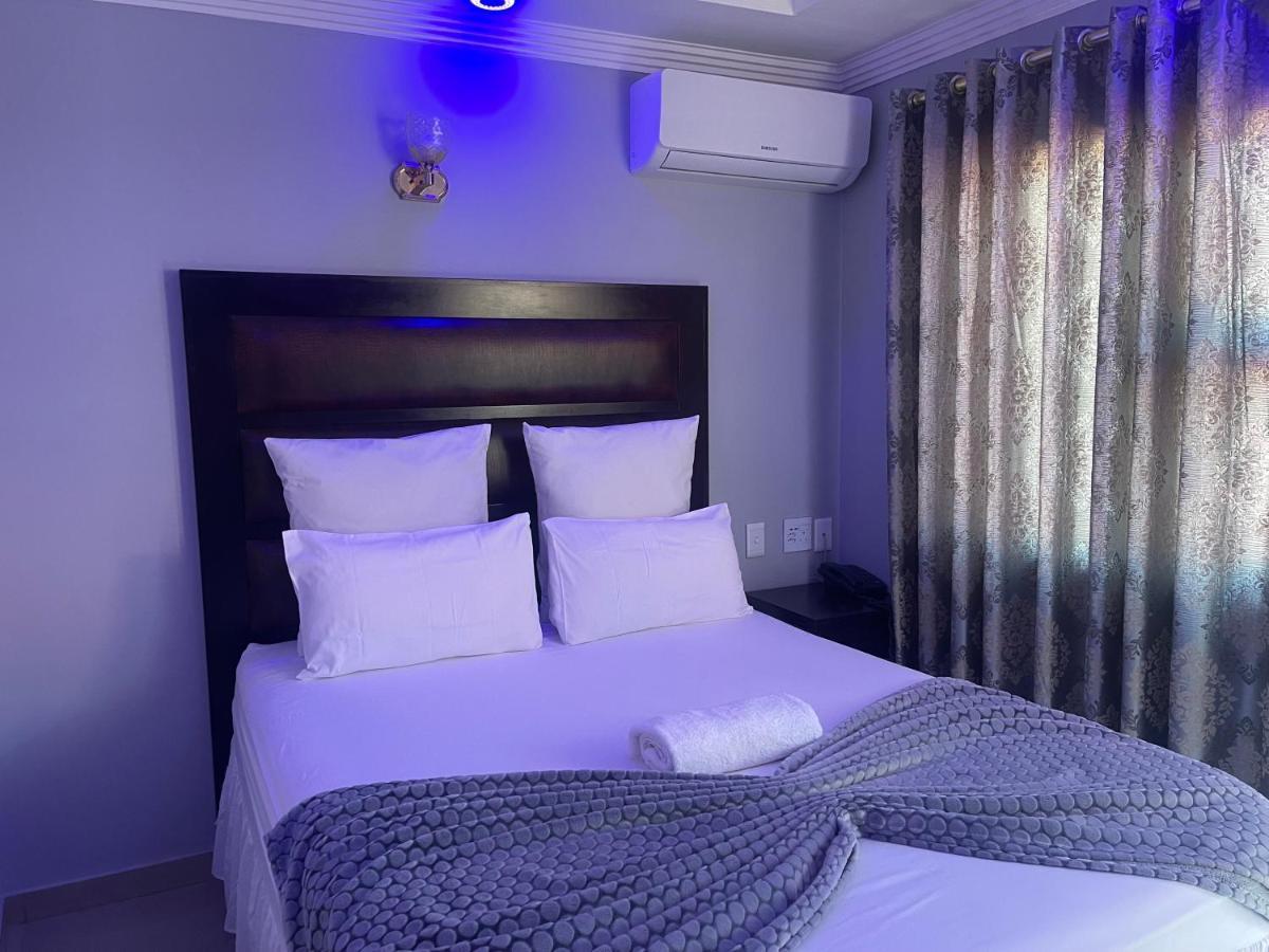 Emirates Garden Lodge บ็อคสเบิร์ก ภายนอก รูปภาพ